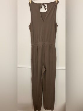 Lole Sleeveless Taupe Jumpsuit • Size Small
